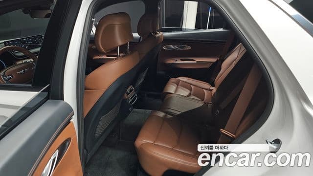 Genesis GV70, 2023 12