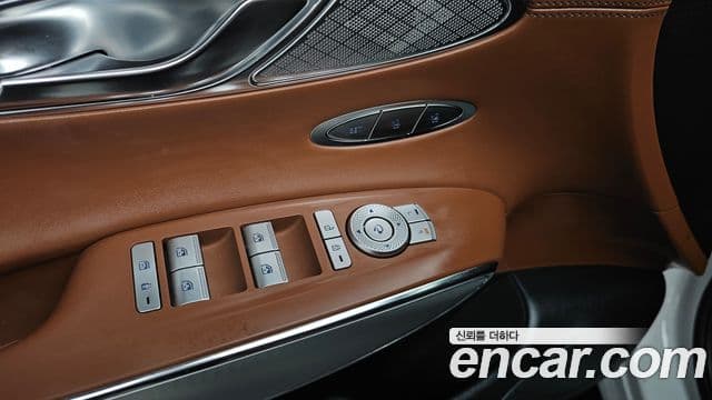 Genesis GV70, 2023 17