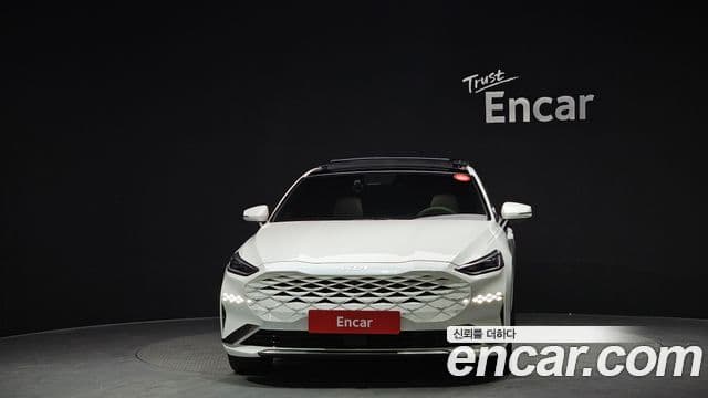 Kia K8 гибрид Signature, 2022 3