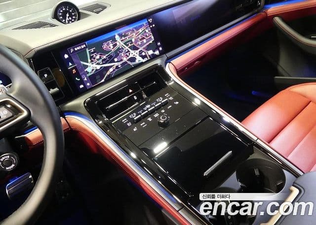 Porsche Panamera (976), 2025 12