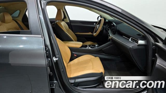 Kia K5 3세대 Prestige, 2020 11