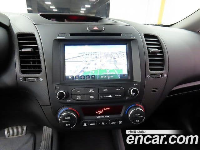 Kia K3 Luxury, 2013 13