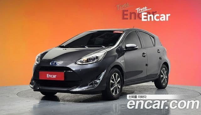 Toyota 프리우스 C, 2019 1