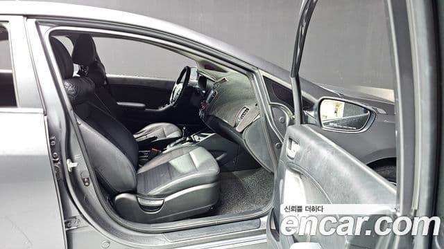 Kia The / новый New K3 Style, 2018 11