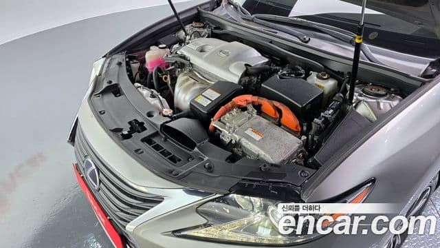 Lexus New ES300h XV60, 2017 6