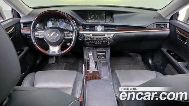 Lexus New ES300h XV60, 2017 7