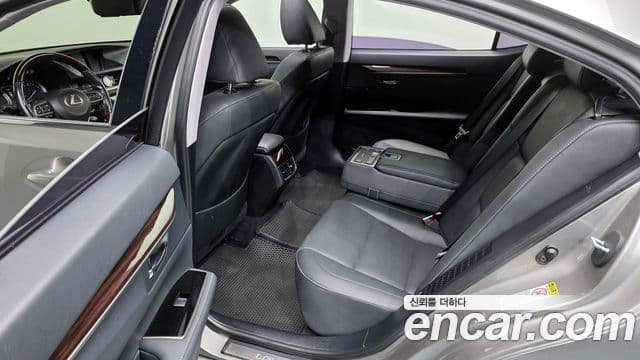 Lexus New ES300h XV60, 2017 12