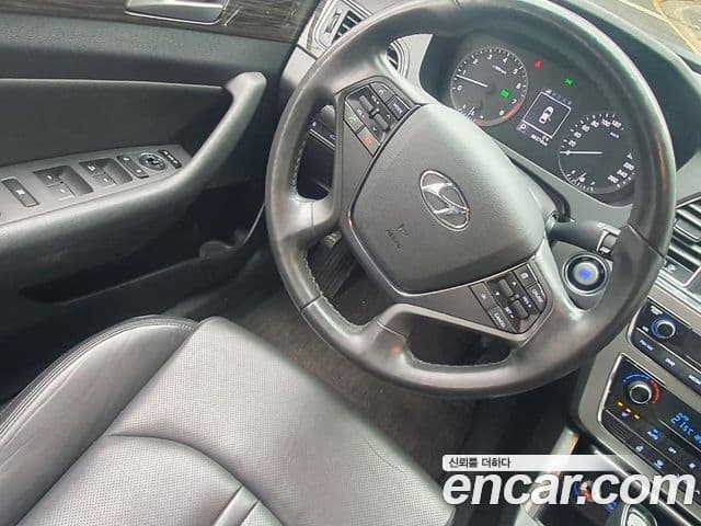 Hyundai LF Sonata 2.0 Smart, 2015 18