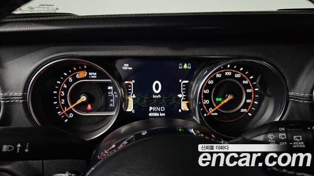 Jeep Wrangler (JL) 2.0 Overland Power top 4도어, 2021 8