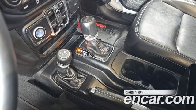 Jeep Wrangler (JL) 2.0 Overland Power top 4도어, 2021 9