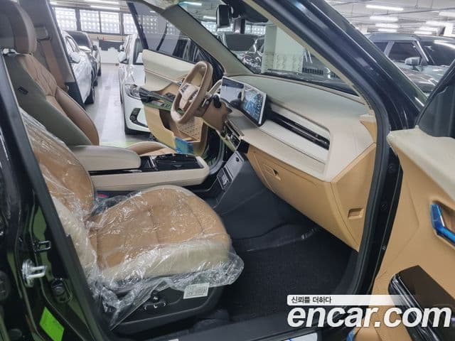 KG모빌리티(SsangYong) Actyon 2세대 S7, 2025 10