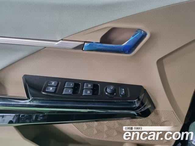 KG모빌리티(SsangYong) Actyon 2세대 S7, 2025 13