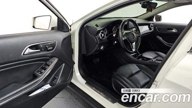 Mercedes-Benz GLA-класс X156 GLA200 CDI, 2015 11