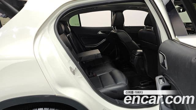 Mercedes-Benz GLA-класс X156 GLA200 CDI, 2015 12