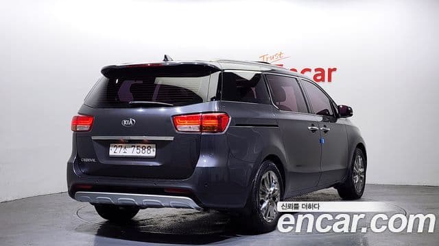 Kia All New Carnival Prestige, 2015 2