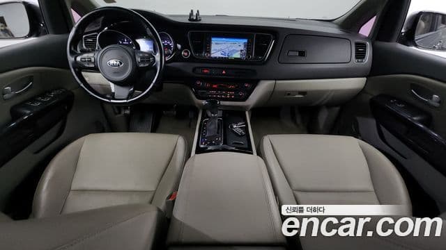 Kia All New Carnival Prestige, 2015 7