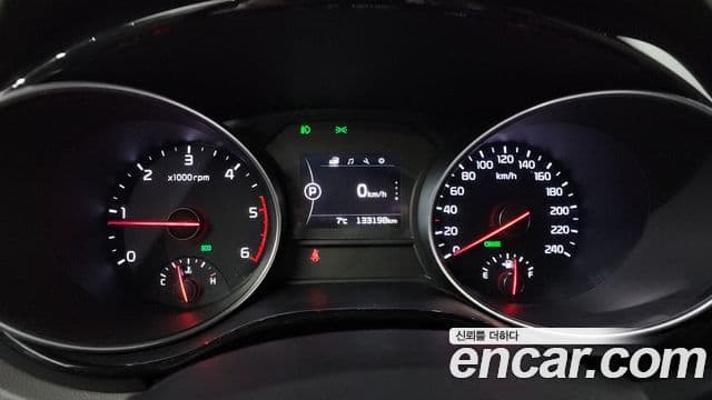 Kia All New Carnival Prestige, 2015 8