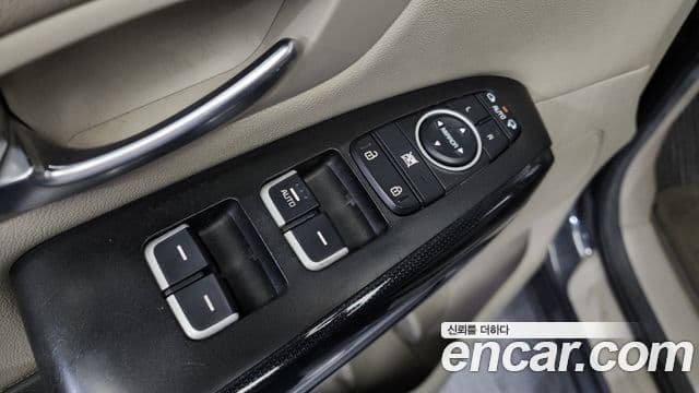 Kia All New Carnival Prestige, 2015 12