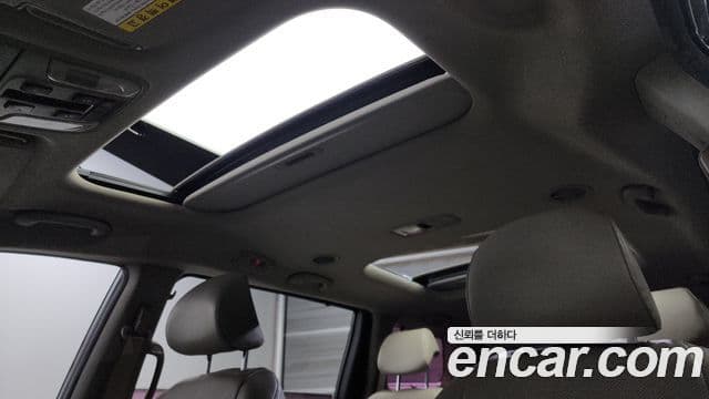 Kia All New Carnival Prestige, 2015 19