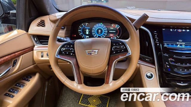 Cadillac Escalade 4세대, 2017 14