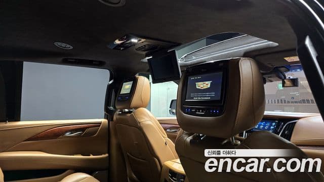 Cadillac Escalade 4세대, 2017 17