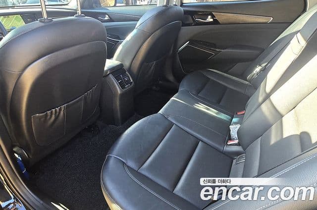 Kia K7 Premier 3.0 LPI Trendy(арендный автомобиль), 2020 16