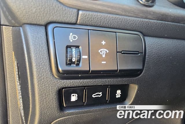 Kia K7 Premier 3.0 LPI Trendy(арендный автомобиль), 2020 19