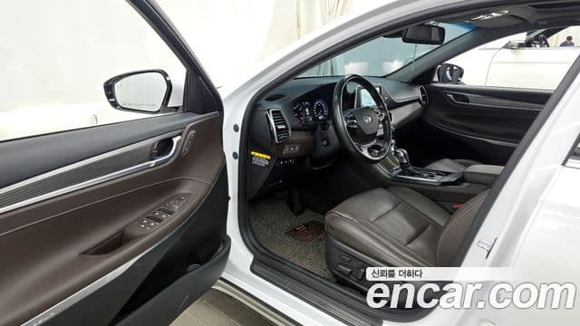 Hyundai Grandeur IG Special, 2019 10