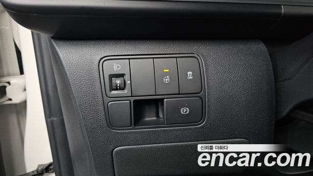 Hyundai Staria Modern, 2024 12