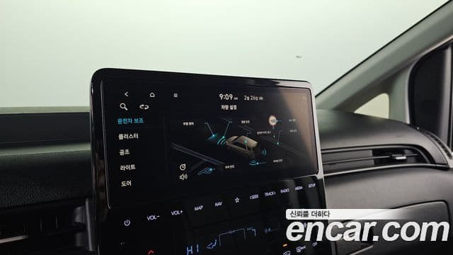 Hyundai Staria Modern, 2024 18