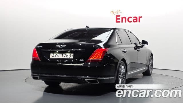 Genesis EQ900 Luxury, 2018 2