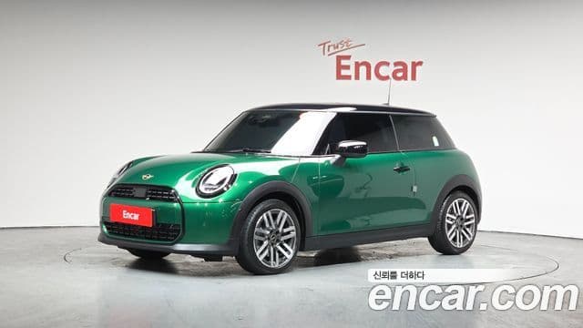 Mini Cooper C 4세대 Classic, 2025 11