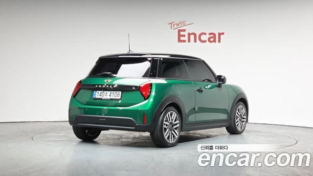 Mini Cooper C 4세대 Classic, 2025 2