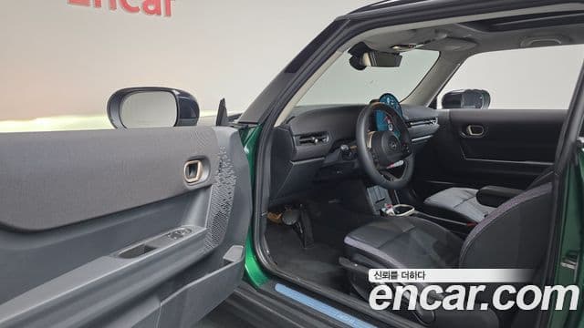 Mini Cooper C 4세대 Classic, 2025 10