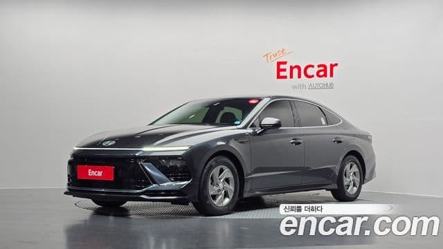 Hyundai Sonata D Edge(DN8) Business 1
