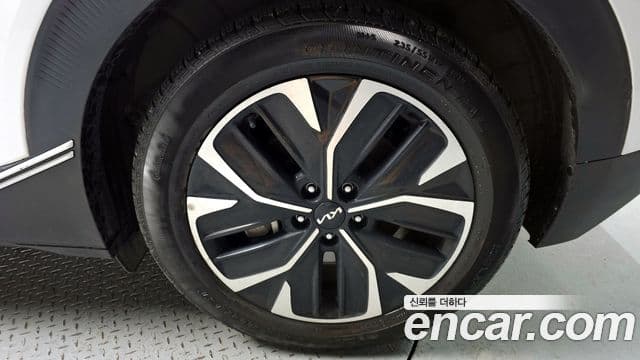 Kia EV6 Air, 2022 все фото