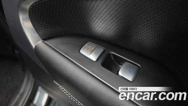 Genesis G70 Elite, 2020 18