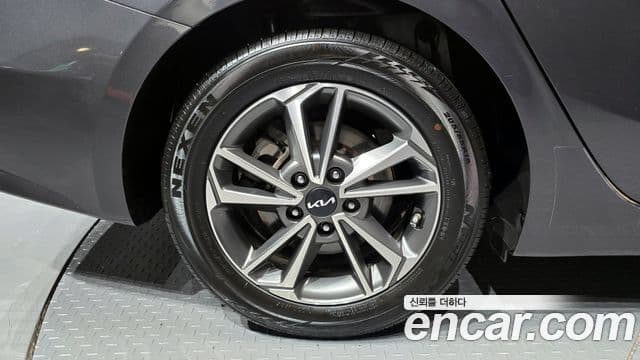 Kia The / новый New K3 2세대 Prestige, 2023 все фото