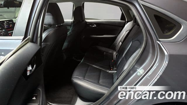 Kia The / новый New K3 2세대 Prestige, 2023 13