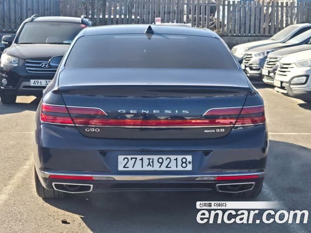 Genesis G90 Luxury, 2020 4