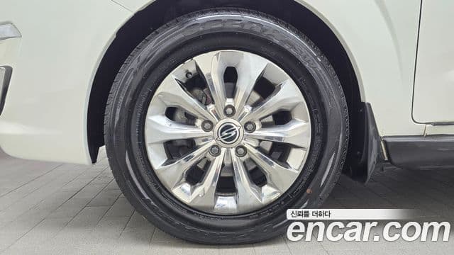 KG모빌리티(SsangYong) Korando 투리스모 high крыша, roof, 2017 все фото