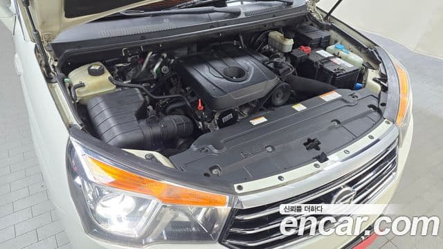 KG모빌리티(SsangYong) Korando 투리스모 high крыша, roof, 2017 6