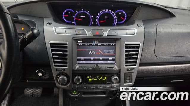 KG모빌리티(SsangYong) Korando 투리스모 high крыша, roof, 2017 15