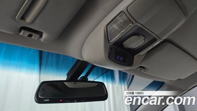 KG모빌리티(SsangYong) Korando 투리스모 high крыша, roof, 2017 19