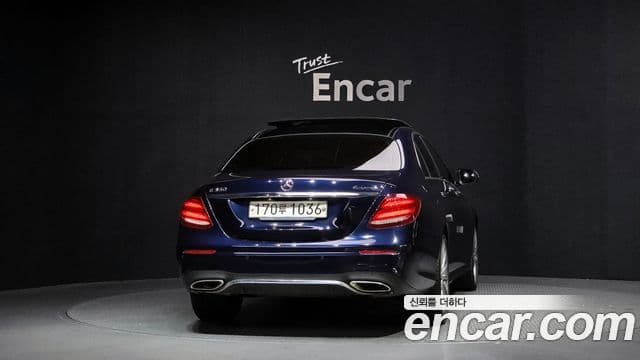 Mercedes-Benz E-класс W213 AMG Line, 2019 4