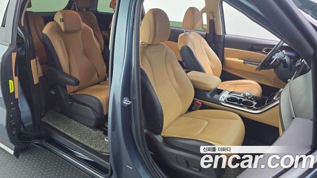 Kia Carnival 4세대 Signature, 2023 12
