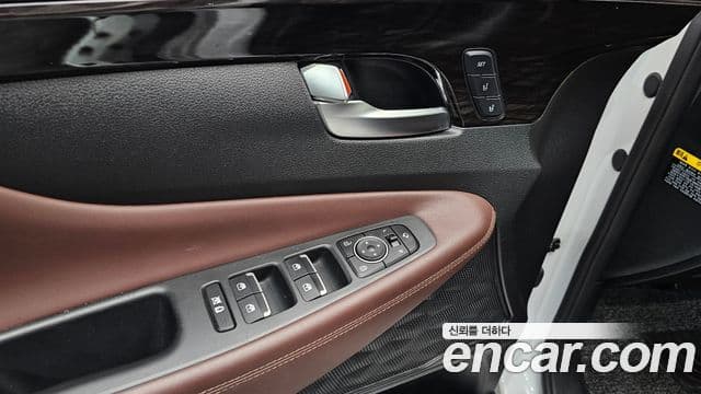 Hyundai Santa Fe TM Inspiration, 2019 16