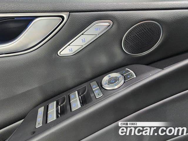 Genesis G80 (RG3) бензин 2.5 турбо AWD, 2024 16