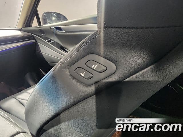 Genesis G80 (RG3) бензин 2.5 турбо AWD, 2024 17