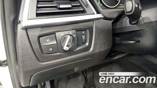 BMW 3시리즈 (F30), 2017 15